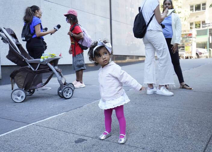 NEW YORK MIGRANTS NEW YORK MIGRANTS